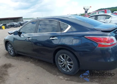 2015 Nissan Altima 2.5 S из США, поврежденный, VIN 1N4AL3AP2FN376922
